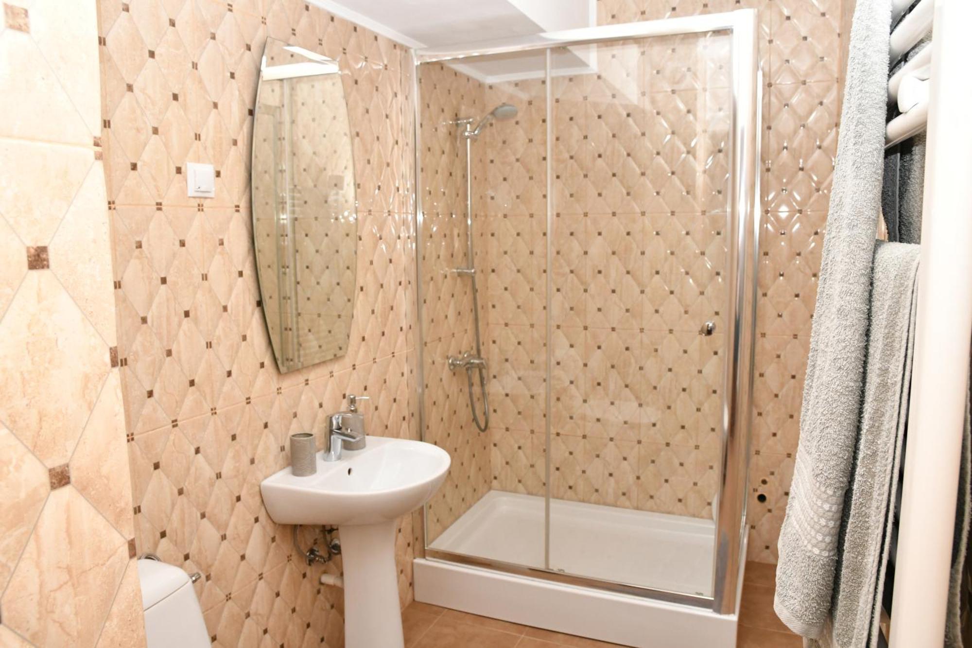 Apartament Luxury - Promenada Mall Крайова Екстериор снимка