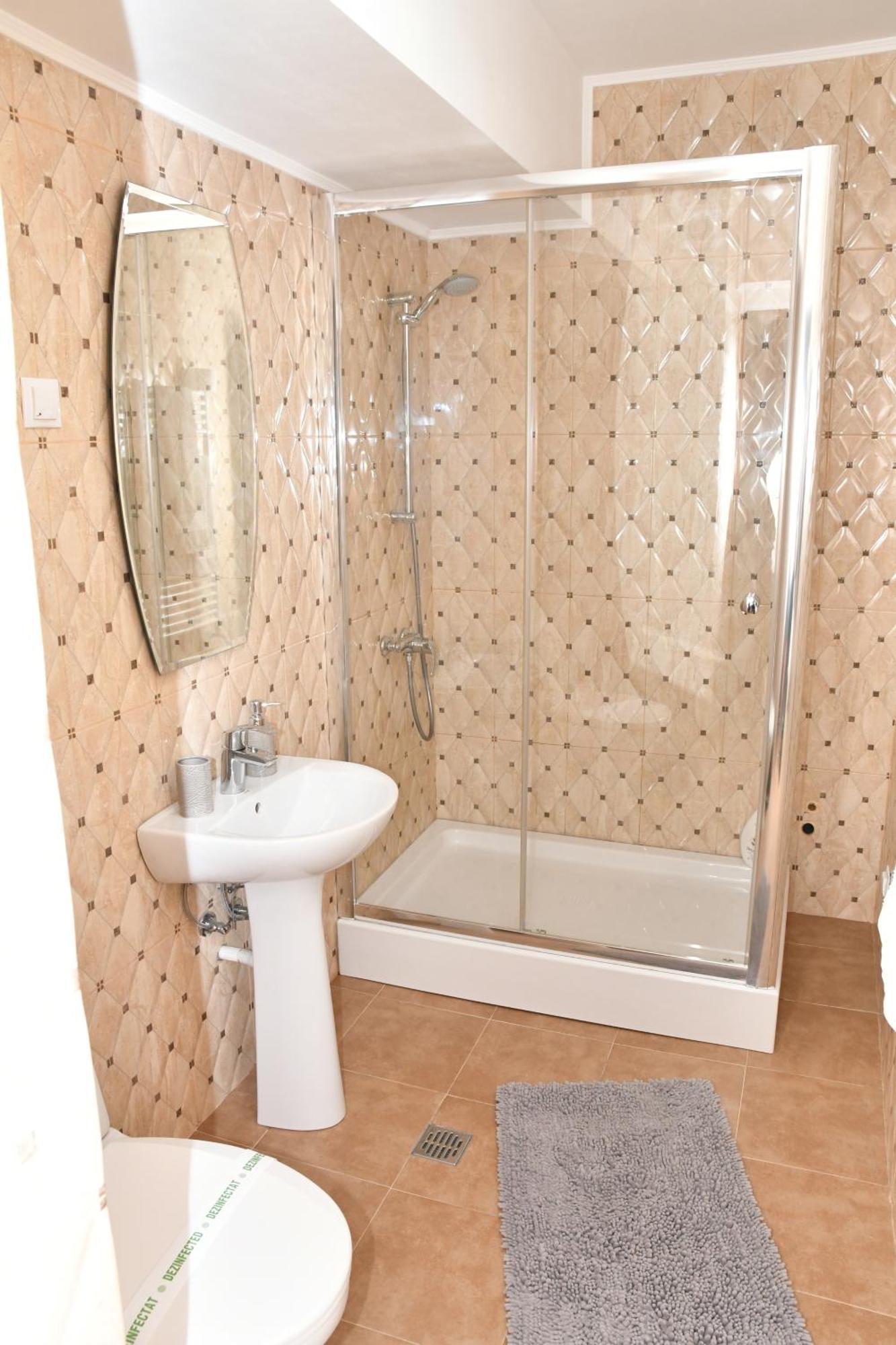 Apartament Luxury - Promenada Mall Крайова Екстериор снимка