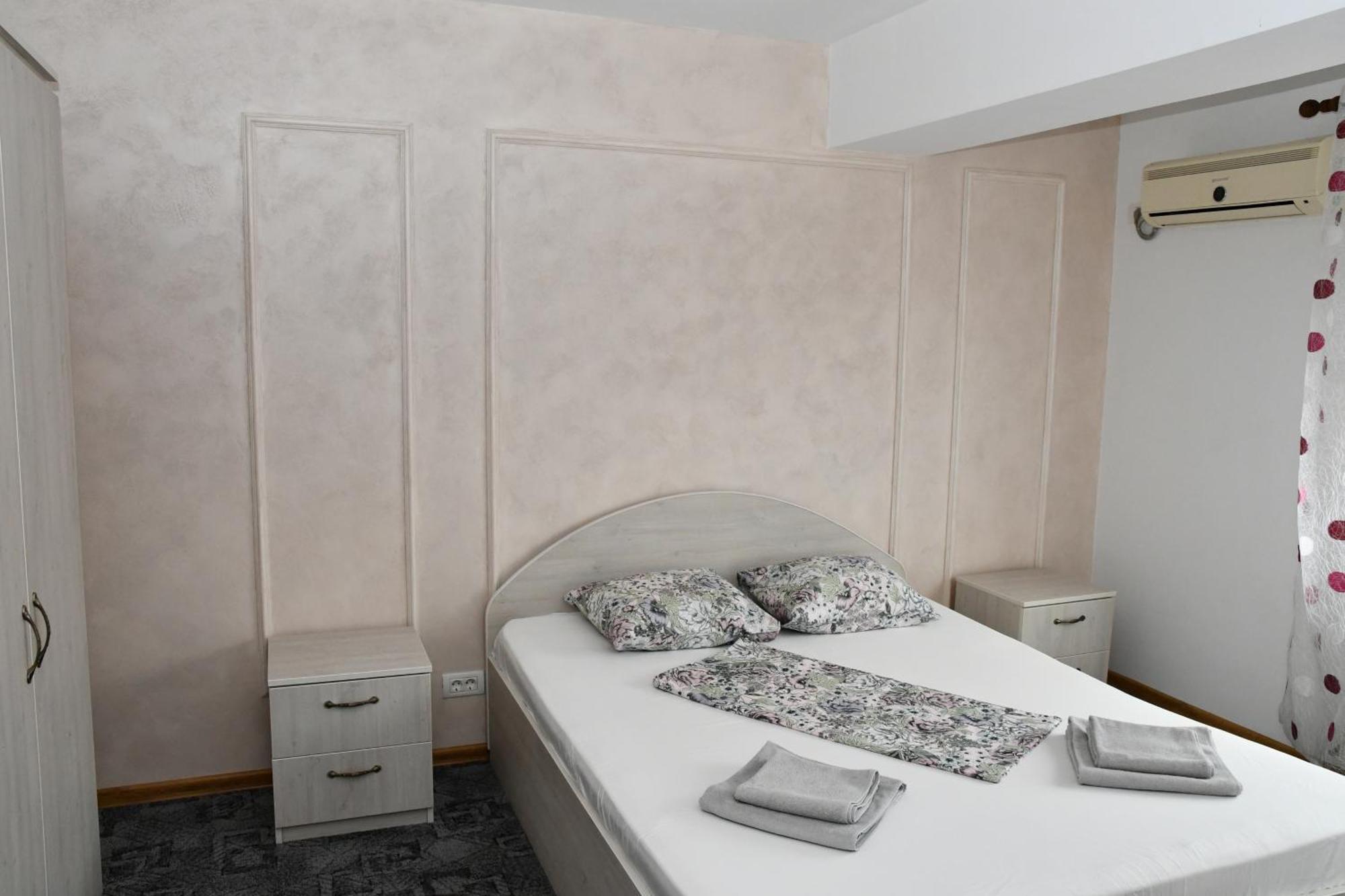 Apartament Luxury - Promenada Mall Крайова Екстериор снимка